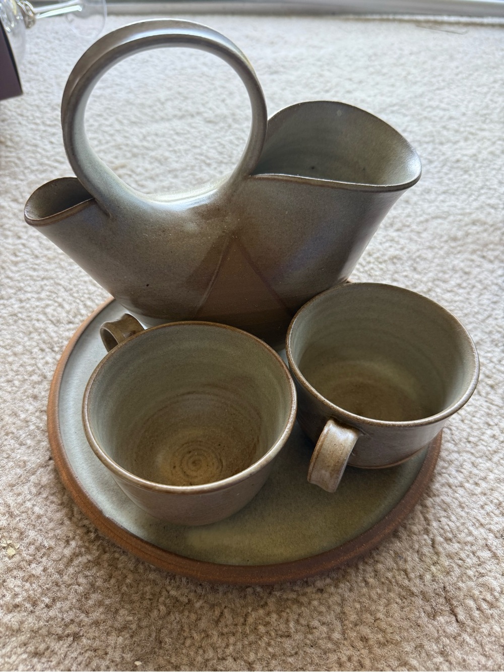 Ceramic Tea Set in Olive Green - 4-Piece Serving Set